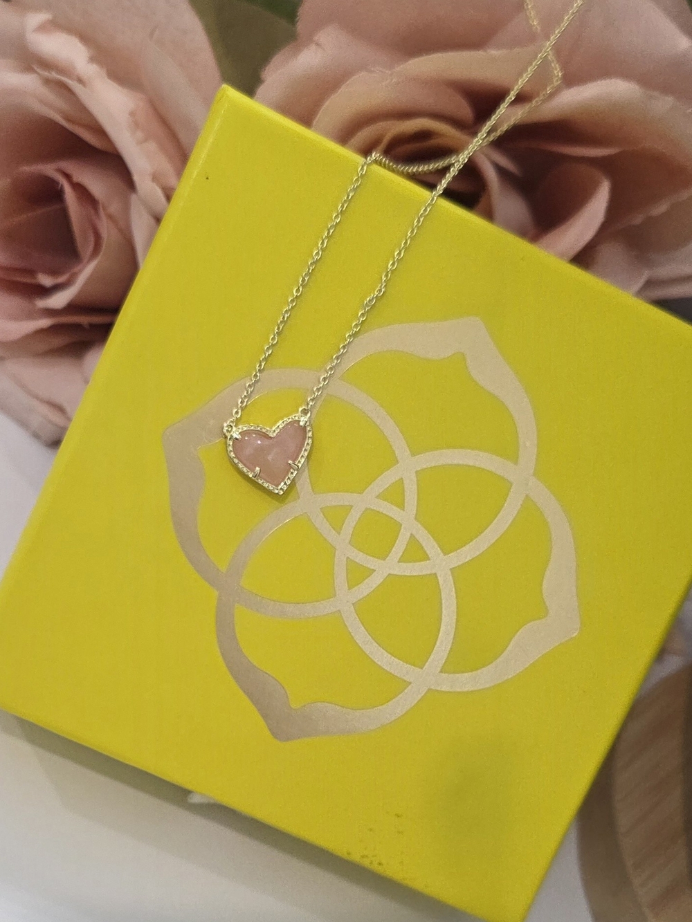 Kendra Scott Gold Necklace with Ari Heart Pendant in Rose Quartz